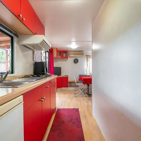 Mobile Margine Rosso